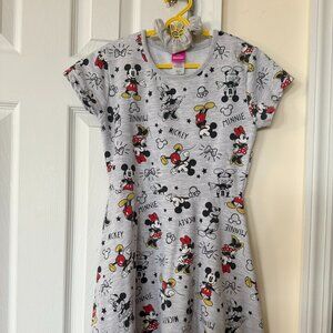 Disney Minnie/Mickey Mouse Big Girls Short Sleeve Dress Scrunchy Set Gray 10-12